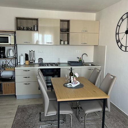 Apartment Salov Trogir Eksteriør billede