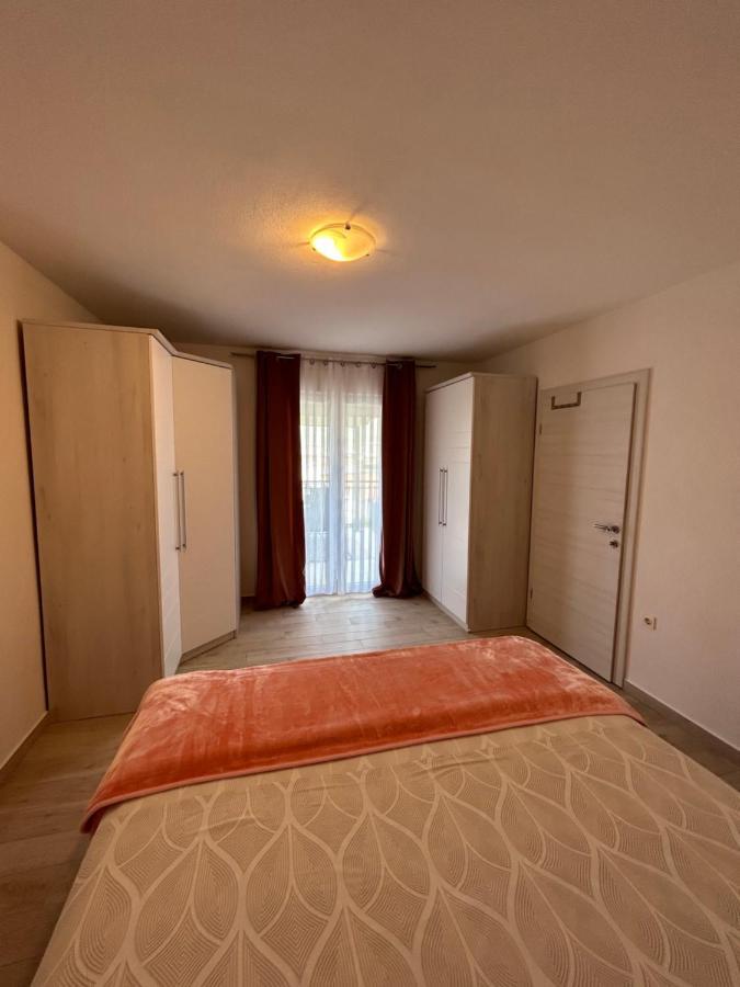 Apartment Salov Trogir Eksteriør billede