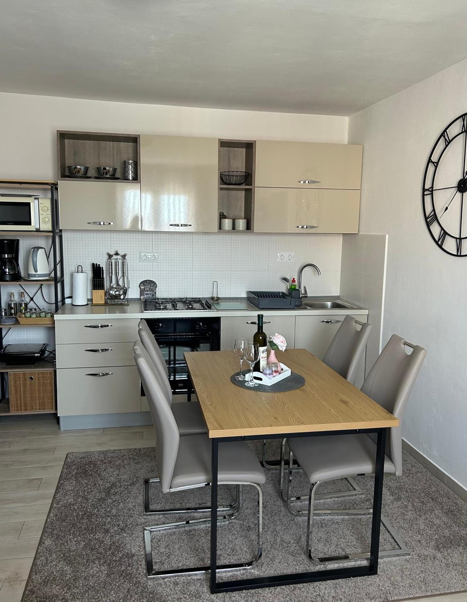 Apartment Salov Trogir Eksteriør billede